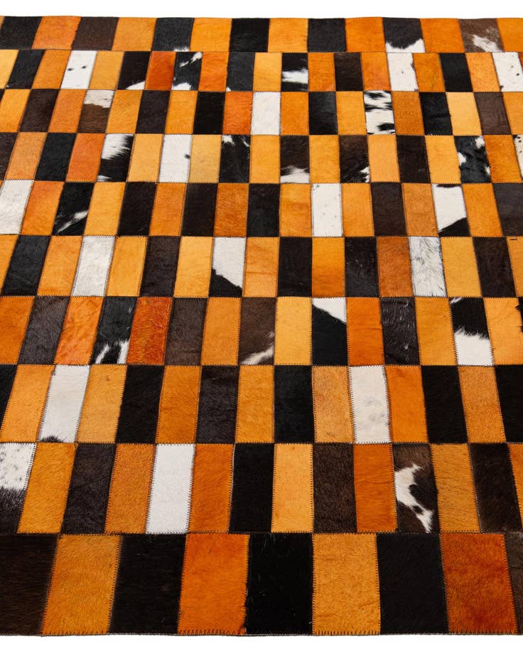 Detail image of  5' 1 x 8' Cowhide - Patchwork Rug