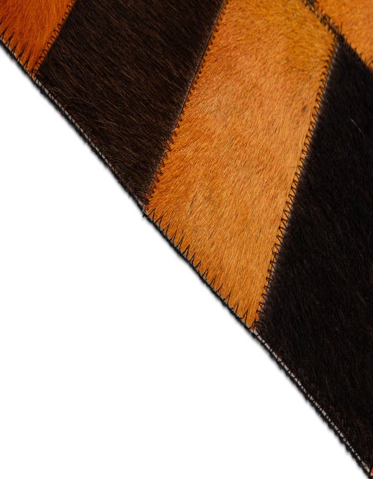 Detail image of  5' 1 x 8' Cowhide - Patchwork Rug