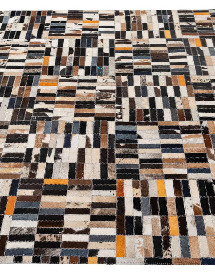 Detail image of  5' 1 x 7' Cowhide - Patchwork Rug