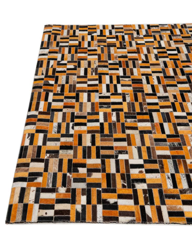 Detail image of  5' x 7' 11 Cowhide - Patchwork Rug