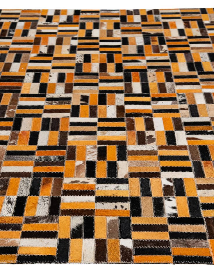 Detail image of  5' x 7' 11 Cowhide - Patchwork Rug