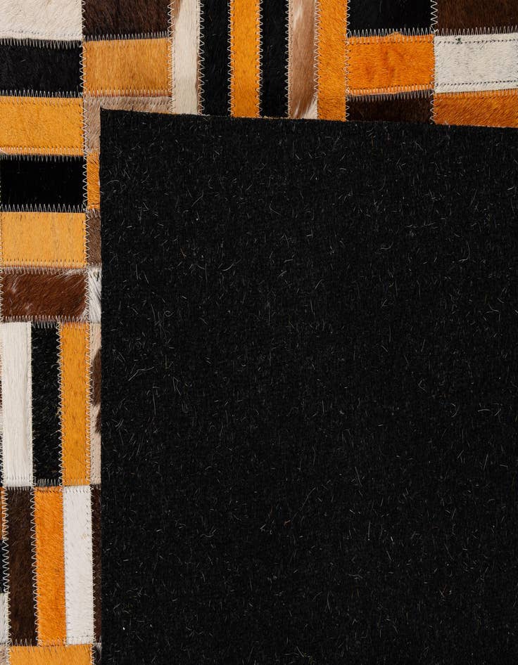 Detail image of  5' x 7' 11 Cowhide - Patchwork Rug