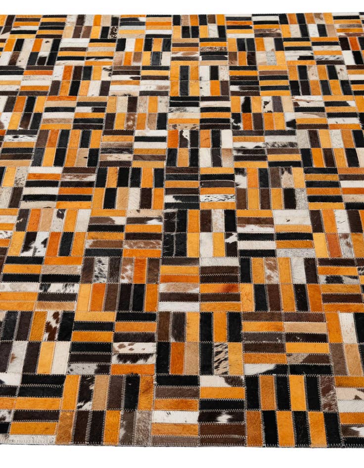 Detail image of  5' x 7' 11 Cowhide - Patchwork Rug