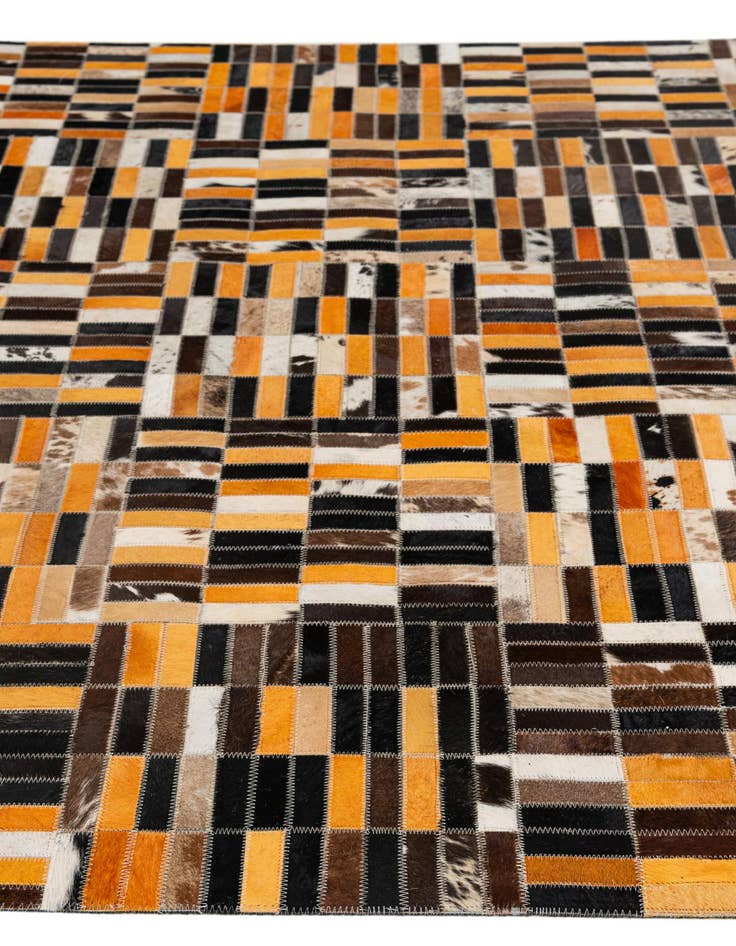 Detail image of  5' x 7' 11 Cowhide - Patchwork Rug