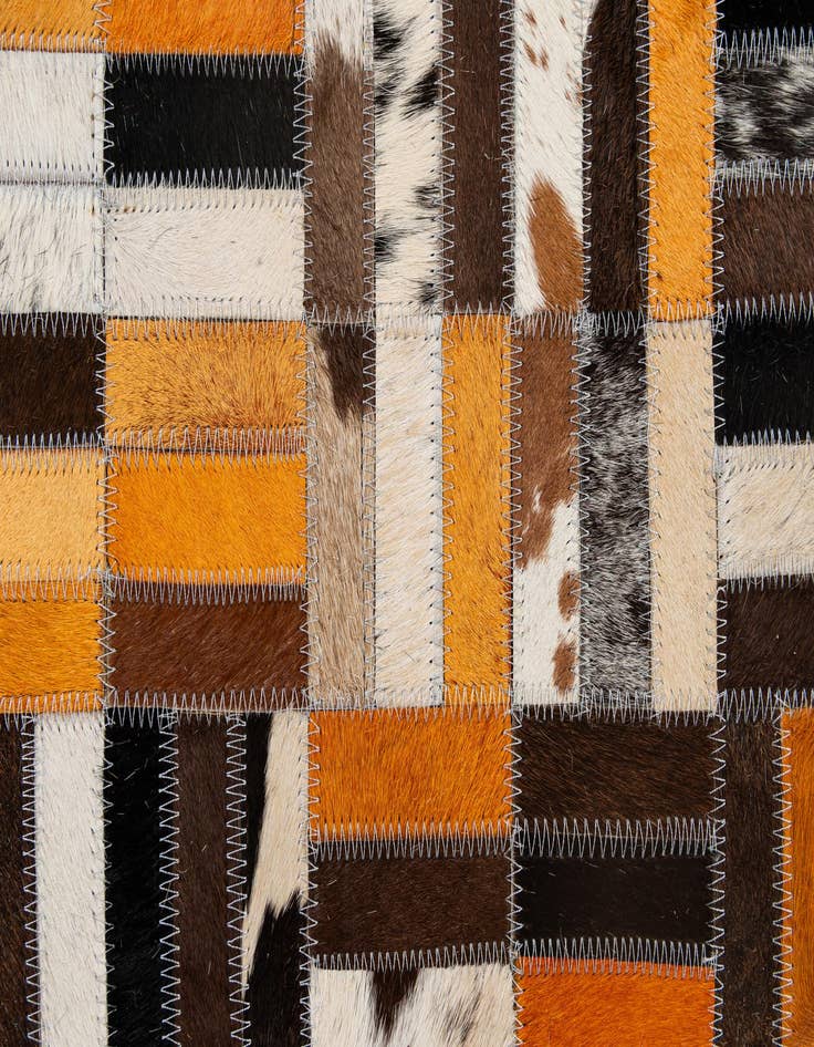 Detail image of  5' x 7' 11 Cowhide - Patchwork Rug
