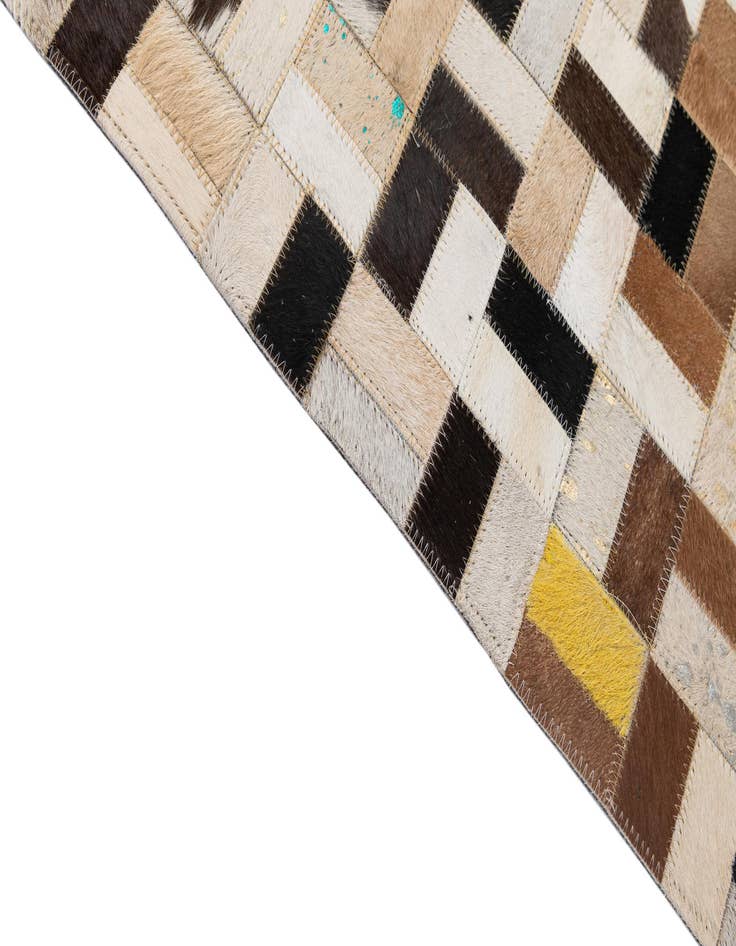 Detail image of  5' 3 x 8' Cowhide - Patchwork Rug