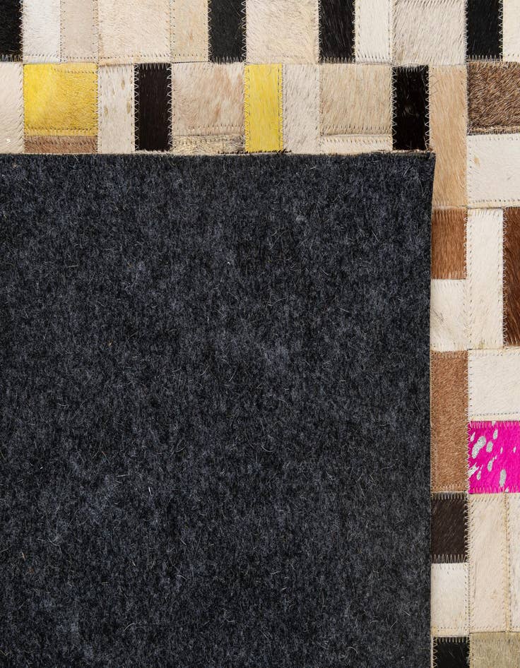 Detail image of  5' 3 x 8' Cowhide - Patchwork Rug