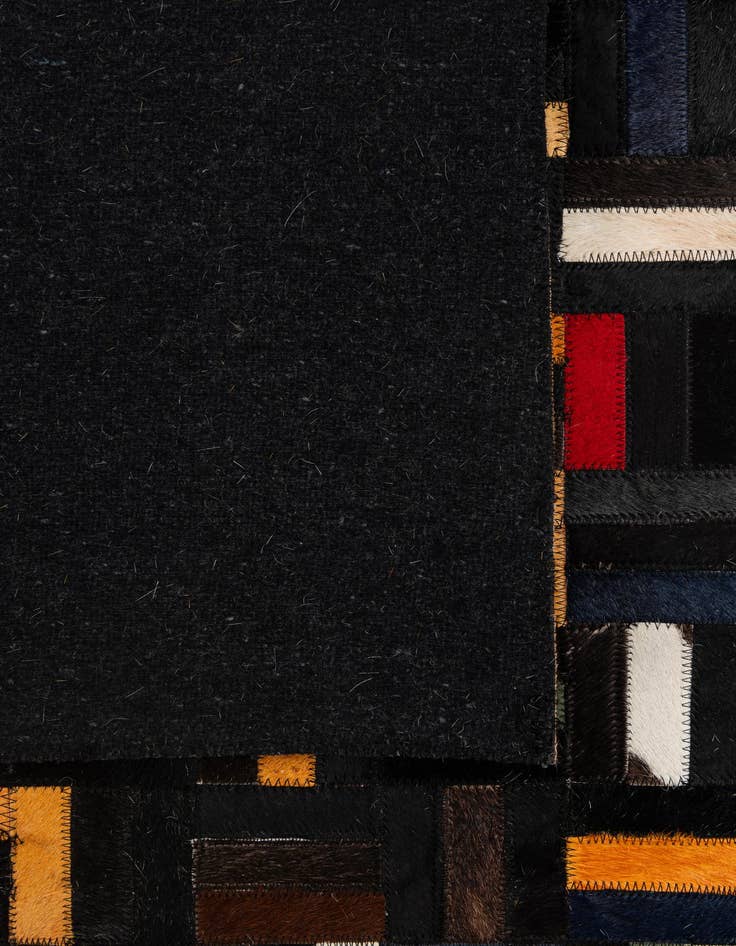 Detail image of  5' 1 x 8' Cowhide - Patchwork Rug