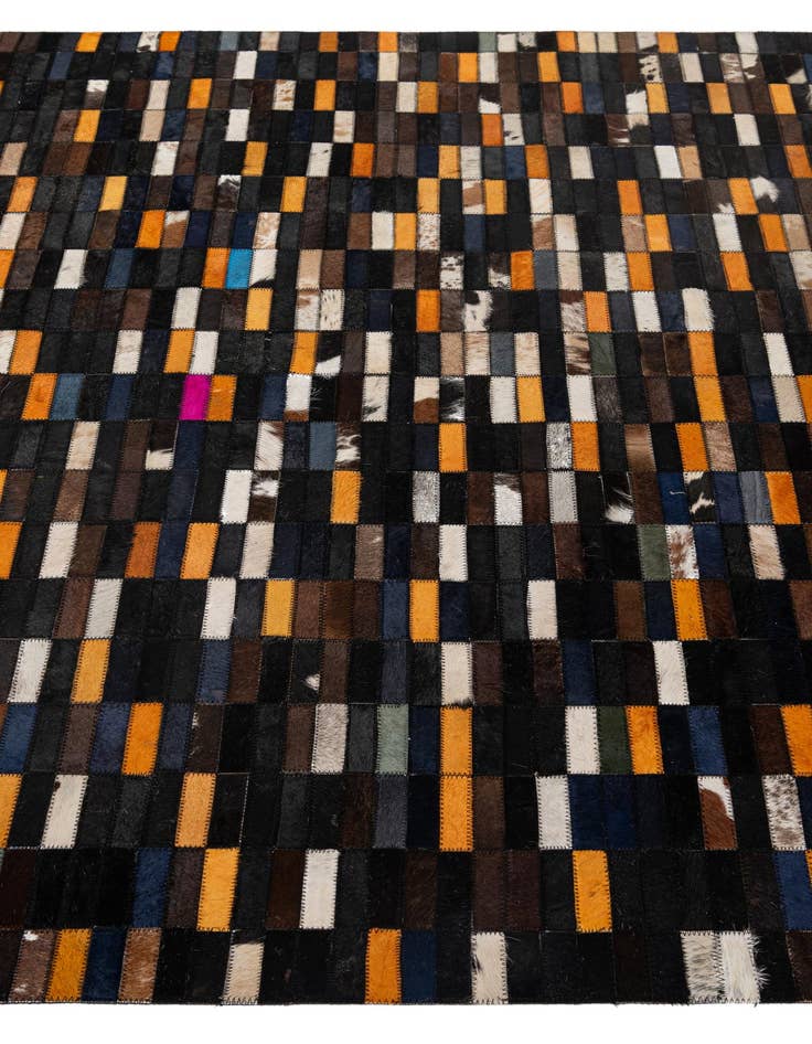 Detail image of  4' 11 x 8' Cowhide - Patchwork Rug