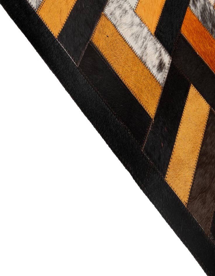 Detail image of  5' 1 x 8' Cowhide - Patchwork Rug