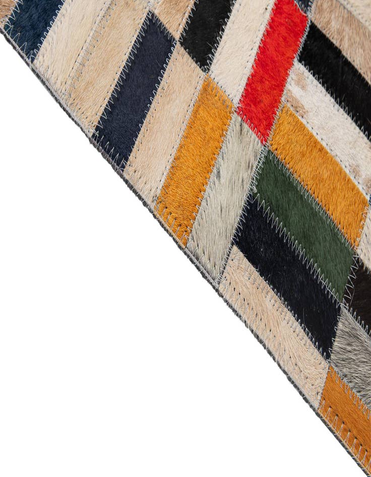 Detail image of  4' 11 x 7' 11 Cowhide - Patchwork Rug