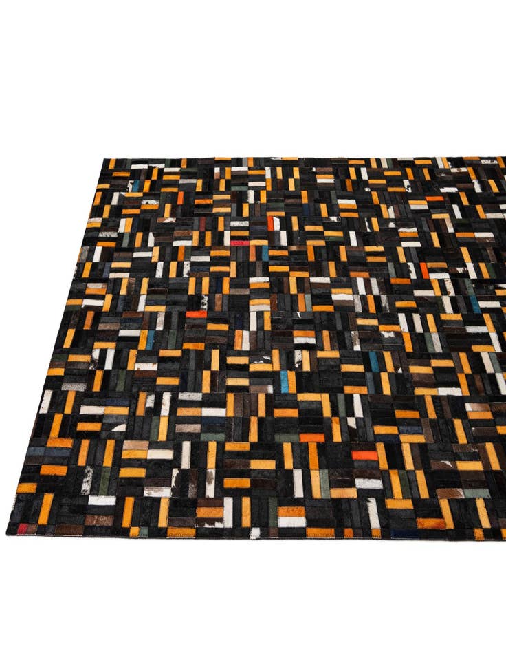 Detail image of  5' 1 x 8' Cowhide - Patchwork Rug