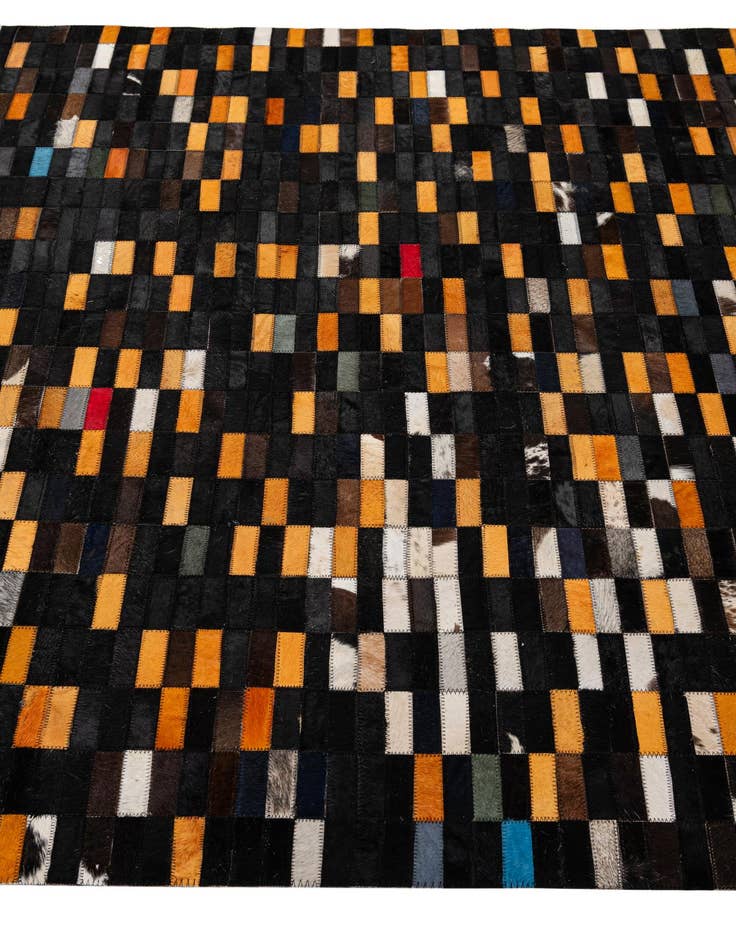 Detail image of  5' 3 x 8' Cowhide - Patchwork Rug