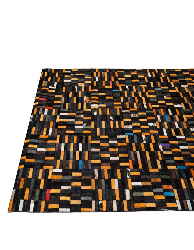 Detail image of  4' 11 x 7' 11 Cowhide - Patchwork Rug