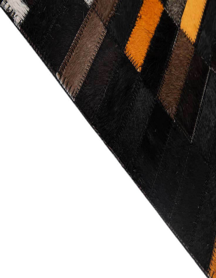 Detail image of  5' 2 x 8' Cowhide - Patchwork Rug