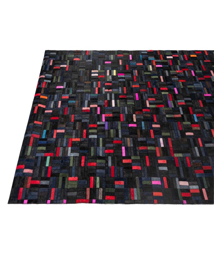 Detail image of  5' x 7' 11 Cowhide - Patchwork Rug