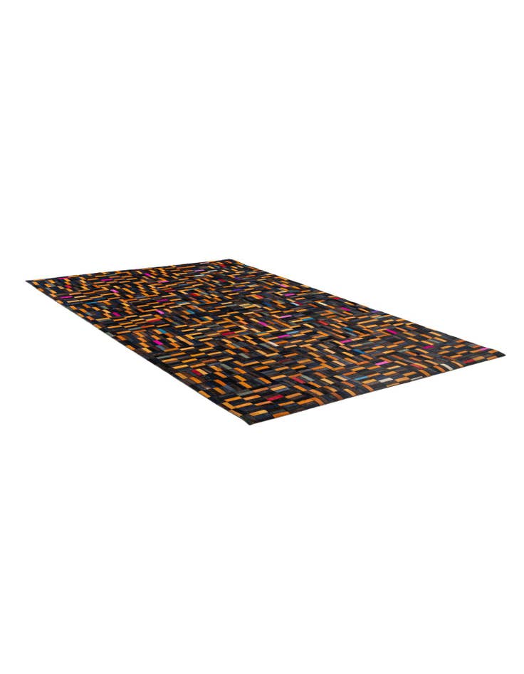 Detail image of  5' 1 x 8' Cowhide - Patchwork Rug