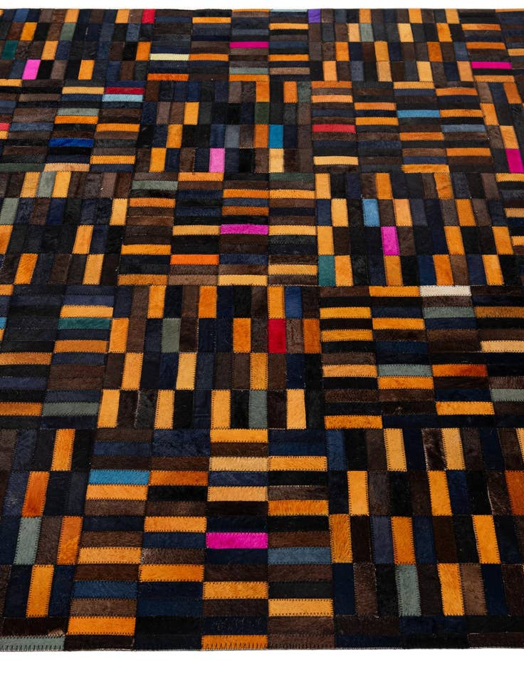 Detail image of  5' 1 x 8' Cowhide - Patchwork Rug