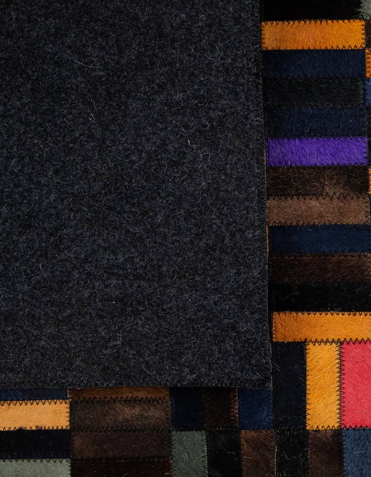 Detail image of  5' 1 x 8' Cowhide - Patchwork Rug