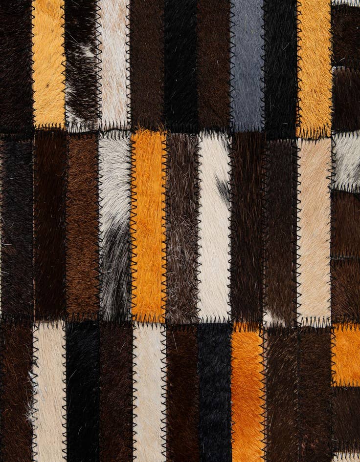 Detail image of  5' 1 x 8' Cowhide - Patchwork Rug