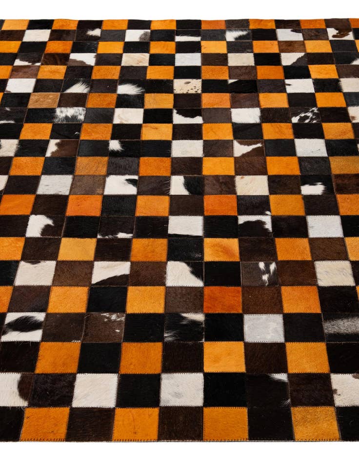 Detail image of  5' 2 x 8' Cowhide - Patchwork Rug