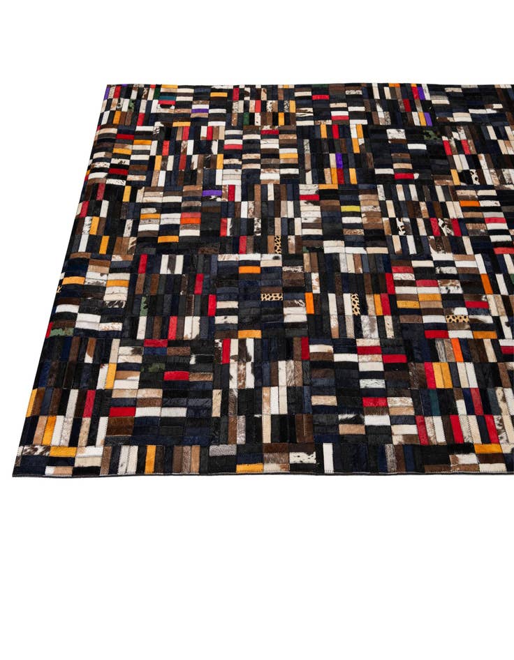 Detail image of  5' x 7' 11 Cowhide - Patchwork Rug