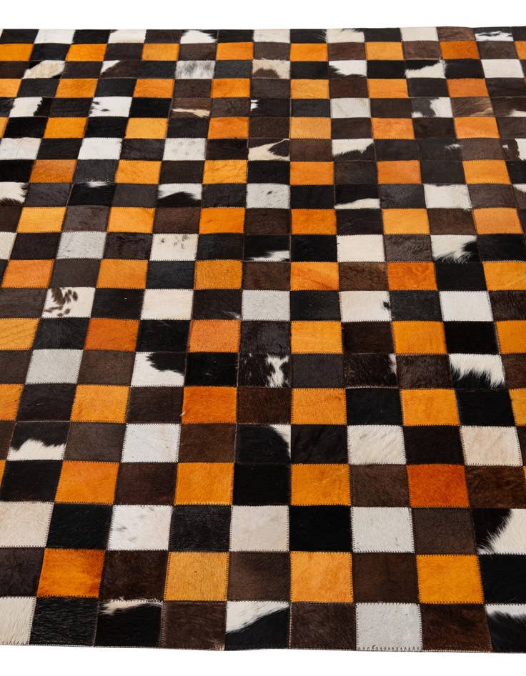 Detail image of  5' 2 x 8' Cowhide - Patchwork Rug