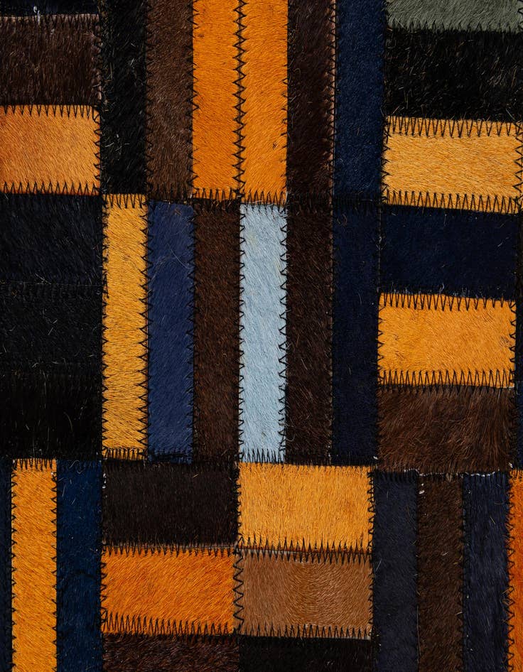Detail image of  5' x 7' 11 Cowhide - Patchwork Rug