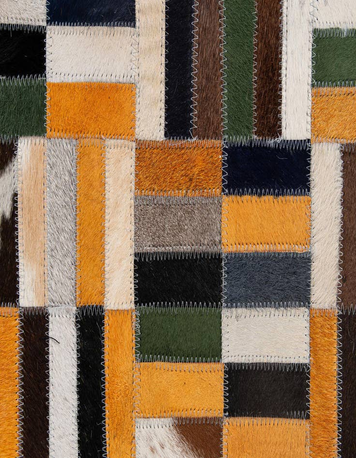 Detail image of  5' 1 x 8' Cowhide - Patchwork Rug