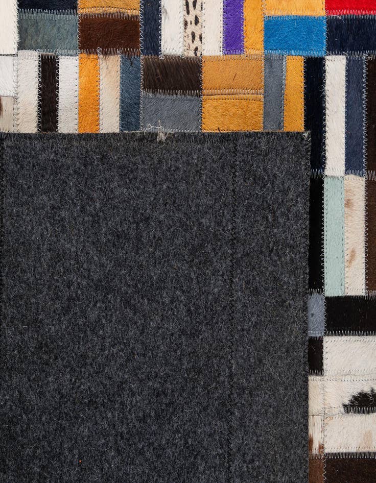 Detail image of  5' 1 x 8' Cowhide - Patchwork Rug