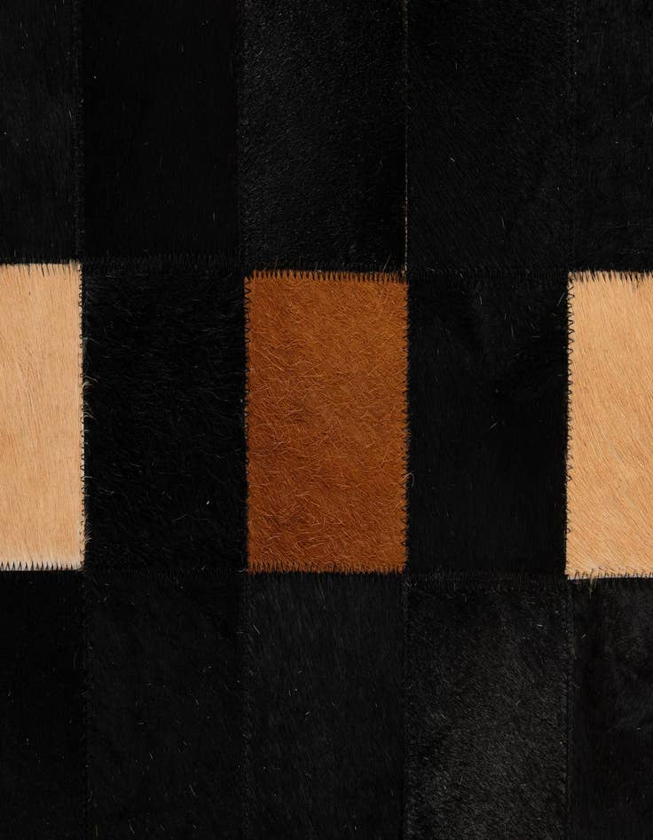 Detail image of  5' x 7' 10 Cowhide - Patchwork Rug
