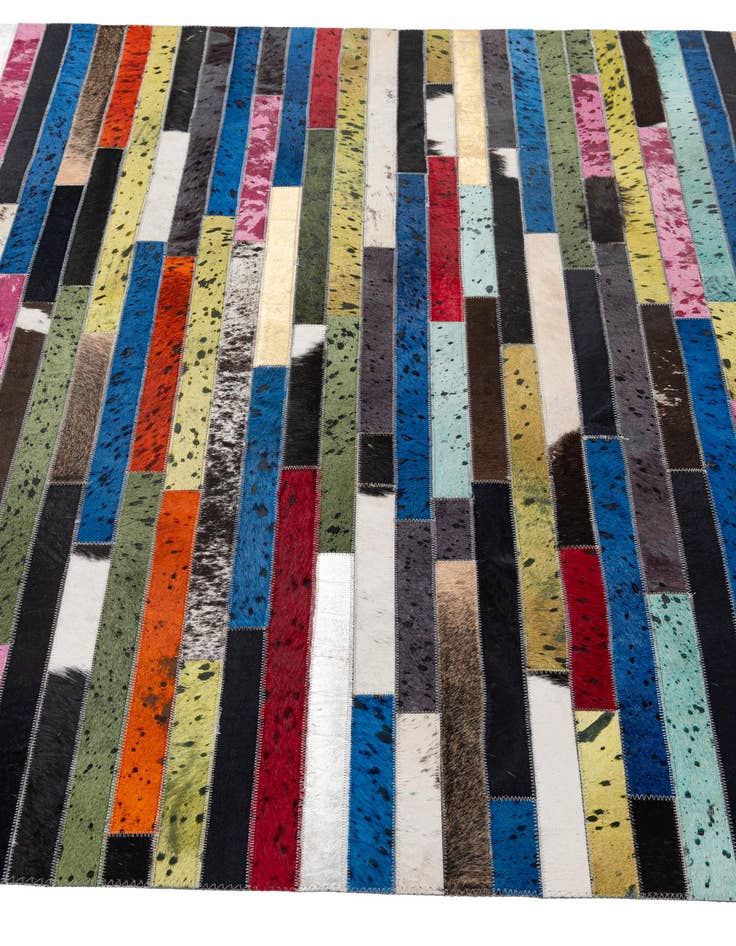 Detail image of  5' 1 x 7' 11 Cowhide - Patchwork Rug