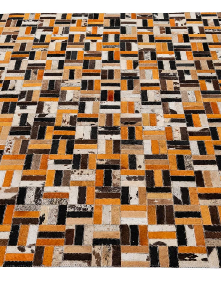 Detail image of  5' x 7' 11 Cowhide - Patchwork Rug