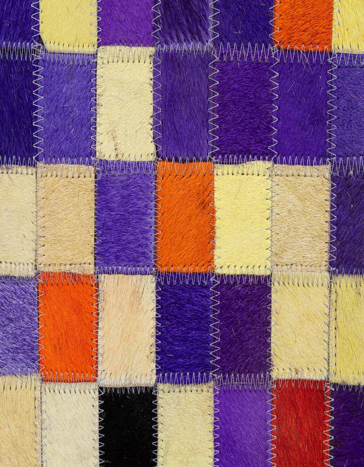 Detail image of  5' 2 x 8' Cowhide - Patchwork Rug