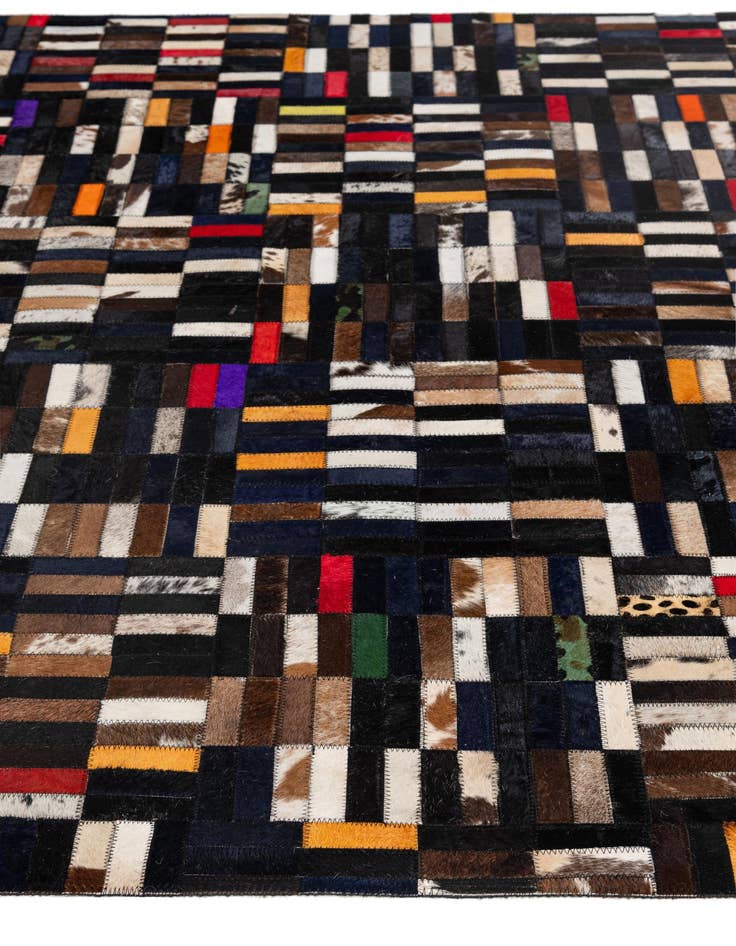 Detail image of  5' 2 x 8' Cowhide - Patchwork Rug