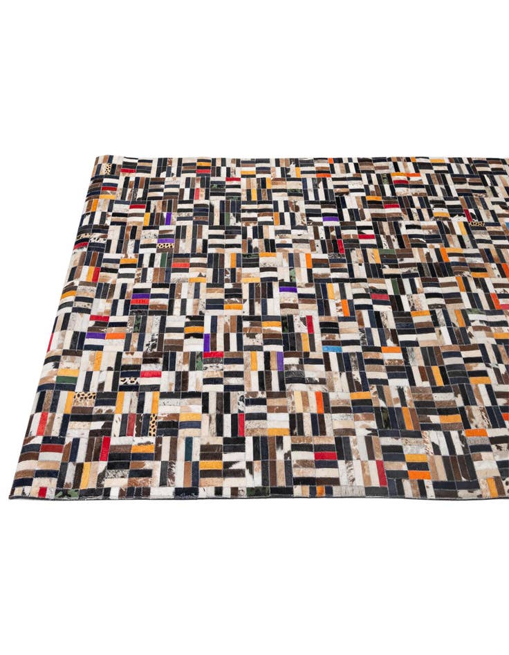 Detail image of  5' 1 x 8' Cowhide - Patchwork Rug