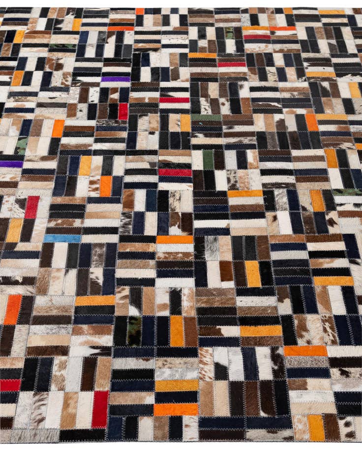Detail image of  5' 1 x 8' Cowhide - Patchwork Rug