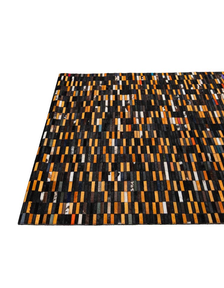 Detail image of  5' 2 x 8' Cowhide - Patchwork Rug