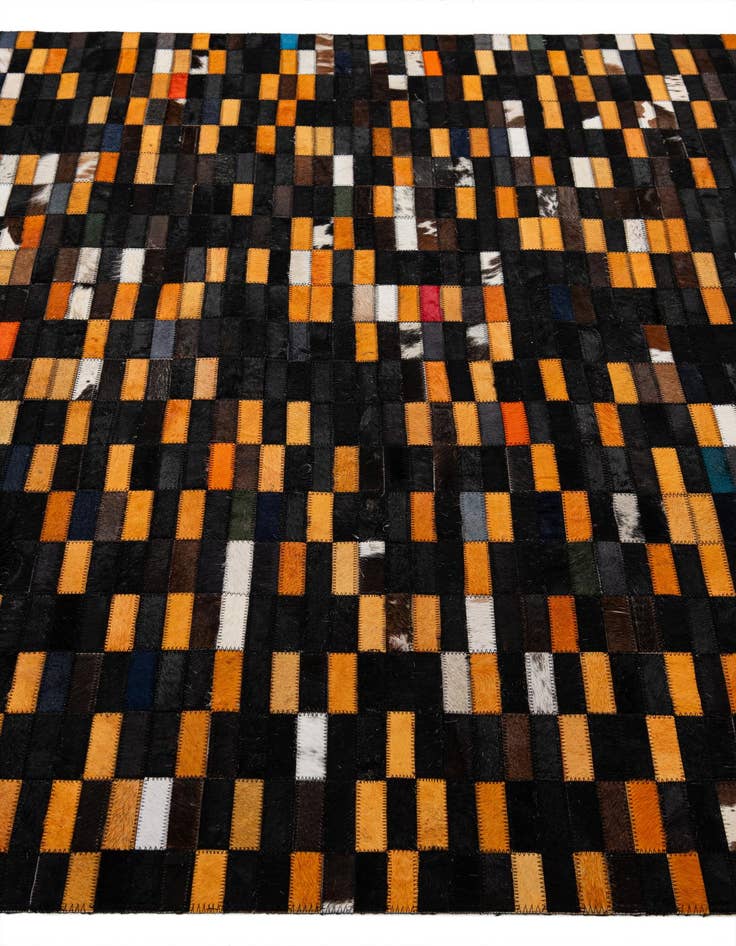 Detail image of  5' 2 x 8' Cowhide - Patchwork Rug
