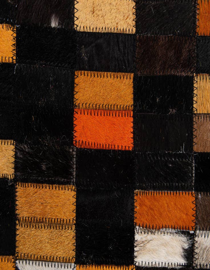 Detail image of  5' 2 x 8' Cowhide - Patchwork Rug