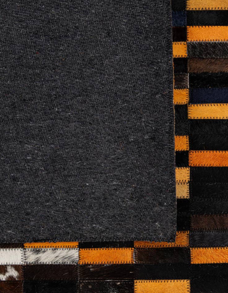 Detail image of  5' 2 x 8' Cowhide - Patchwork Rug