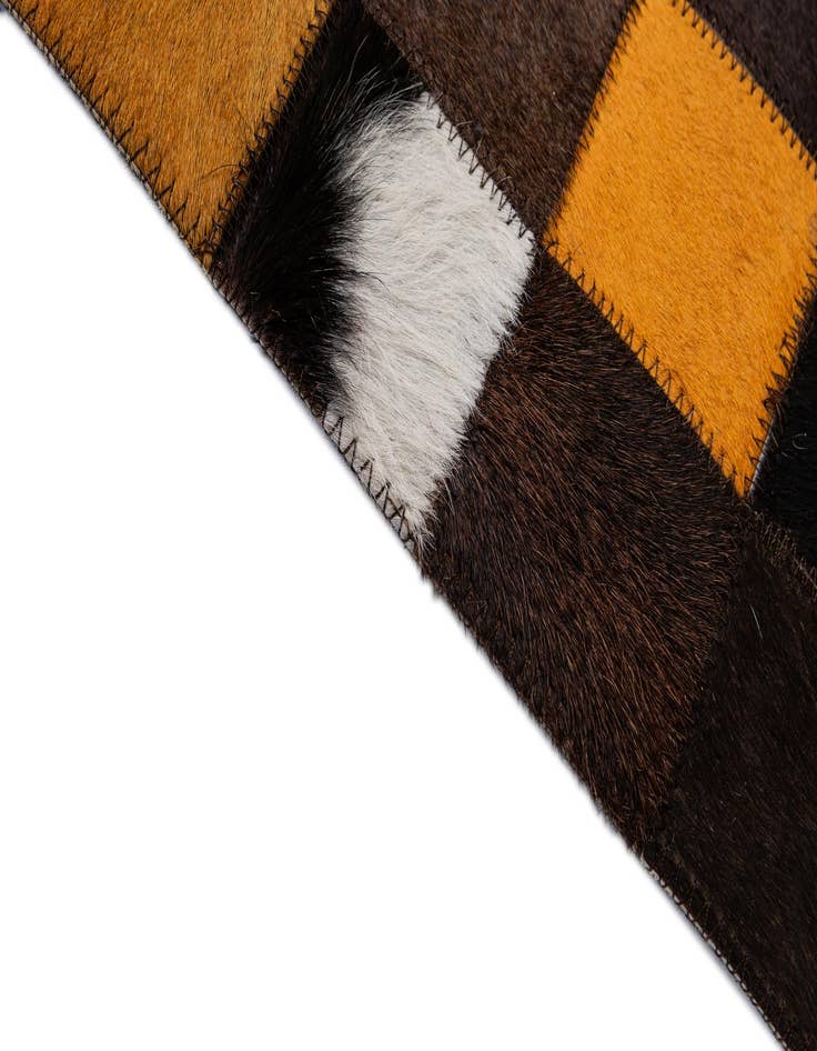 Detail image of  5' 2 x 8' Cowhide - Patchwork Rug