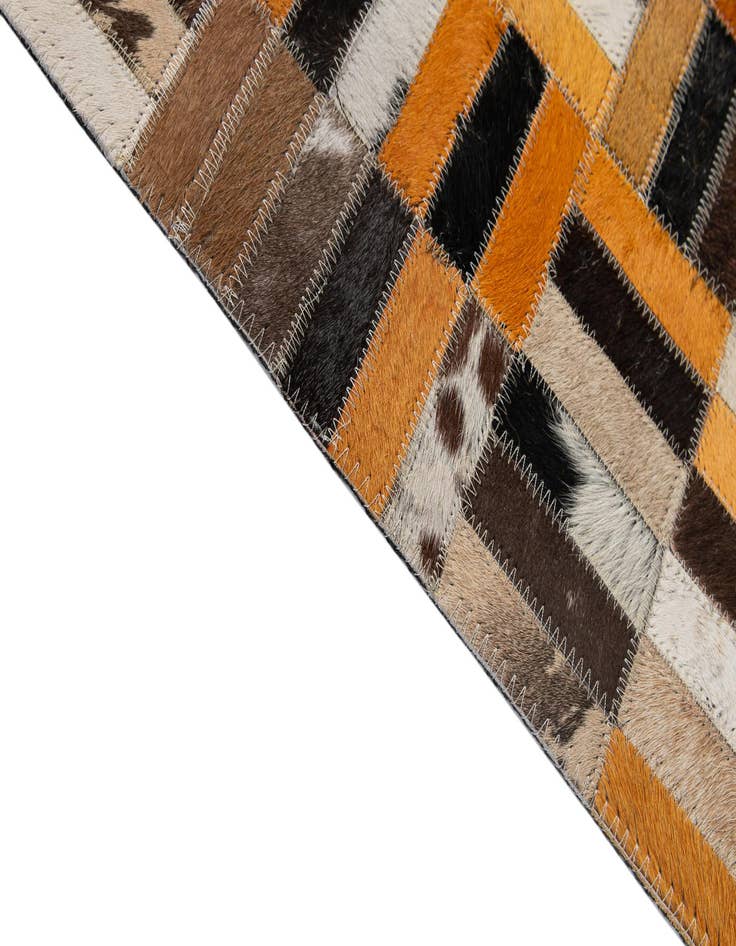 Detail image of  5' x 7' 11 Cowhide - Patchwork Rug
