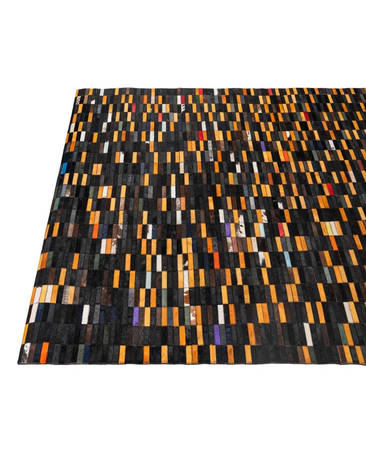 Detail image of  5' 2 x 8' Cowhide - Patchwork Rug