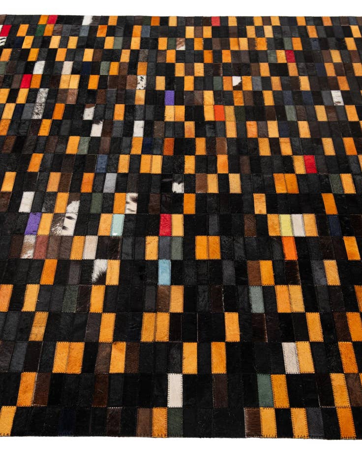Detail image of  5' 2 x 8' Cowhide - Patchwork Rug