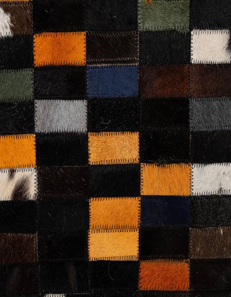 Detail image of  5' 2 x 8' Cowhide - Patchwork Rug