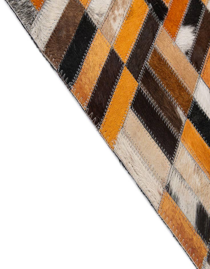 Detail image of  5' x 7' 11 Cowhide - Patchwork Rug