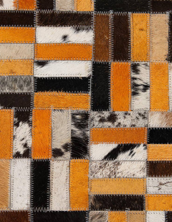 Detail image of  5' x 7' 11 Cowhide - Patchwork Rug