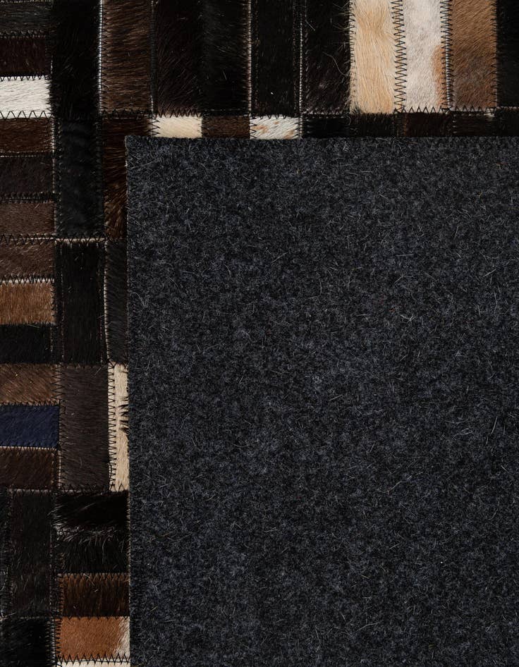 Detail image of  5' 1 x 8' Cowhide - Patchwork Rug