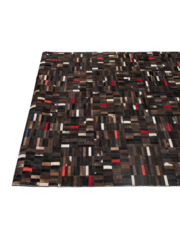 Detail image of  5' 1 x 8' Cowhide - Patchwork Rug